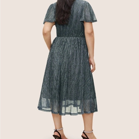 Bloomchic Cerulean Glitter Mesh Lined Surplice Neck Ruffle Pocket Dress 14-16 - Picture 3 of 11